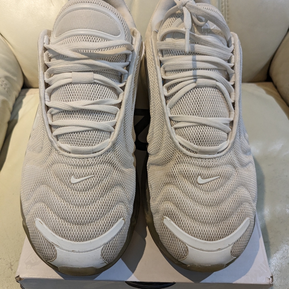 Nike Air Max 270 W 8.5 or M 7